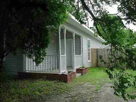 627 N Kickapoo, Shawnee, OK 74801 photo 2