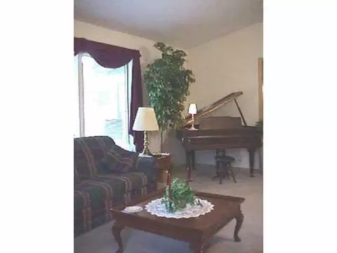 13104 Silver Eagle Trl, Edmond, OK 73013 photo 3