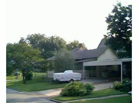 401 E Mansur, Guthrie, OK 73044 photo 2