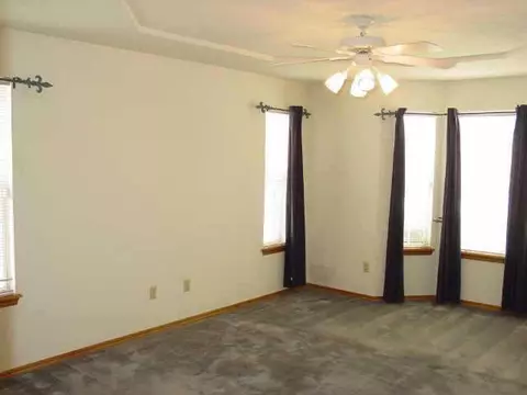 2618 Briarcliff Dr, Moore, OK 73170 photo 7