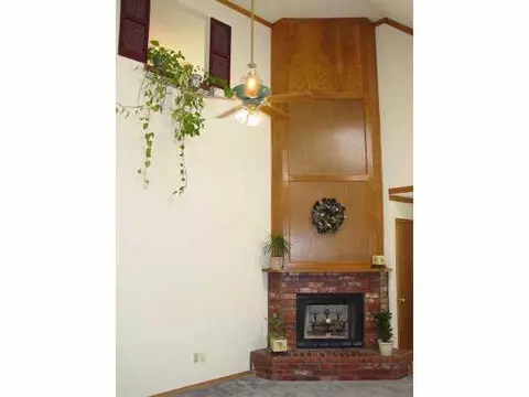 2618 Briarcliff Dr, Moore, OK 73170 photo 4