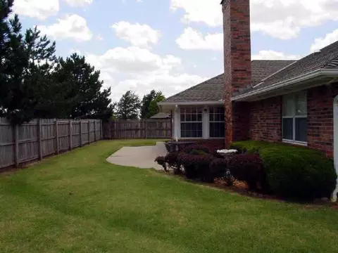11600 Hackney Ln, Yukon, OK 73099 photo 9