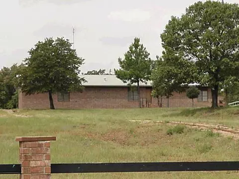 13901 Iron Rd, Mcloud, OK 74851 photo 1