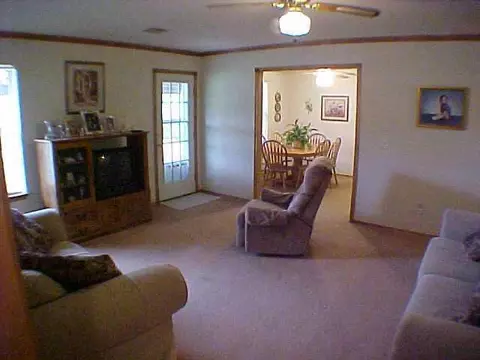 203 Vernice, Tuttle, OK 73089 photo 3