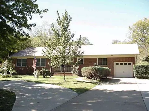 618 Morningside Dr, Norman, OK 73071 photo 1