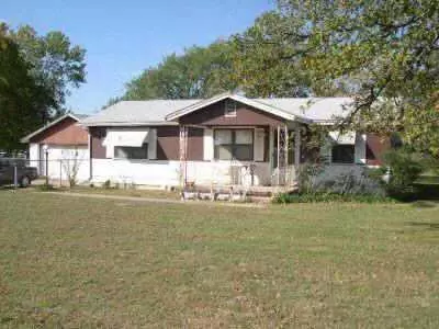 2001 S Harrah Rd, Harrah, OK 73045 photo 1