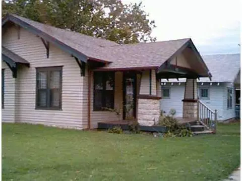319 E Mansur, Guthrie, OK 73044 photo 4