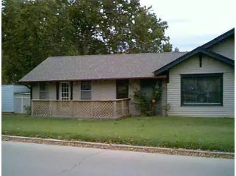 319 E Mansur, Guthrie, OK 73044 photo 2