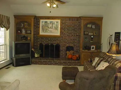 2416 Redvine Rd, Edmond, OK 73034 photo 3