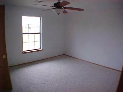 3513 E Fox Ln, Tuttle, OK 73089 photo 3