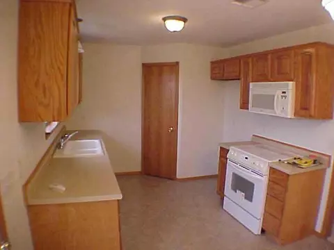 3513 E Fox Ln, Tuttle, OK 73089 photo 5