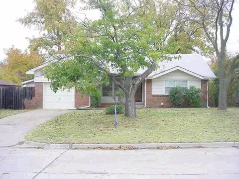 6617 NW 20th St, Bethany, OK 73008 photo 1