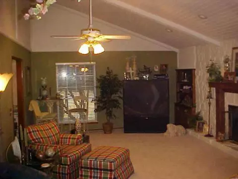 4 Eastcreek Dr, Tuttle, OK 73089 photo 5