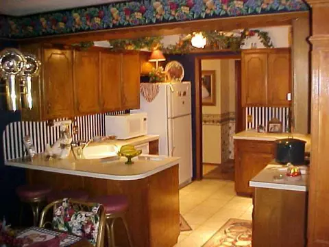 4 Eastcreek Dr, Tuttle, OK 73089 photo 2