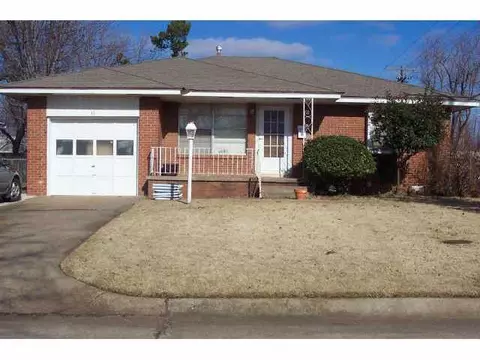 35 E 13th, Edmond, OK 73034 photo 2