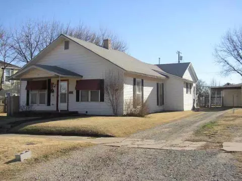 1211 E Harrison, Guthrie, OK 73044 photo 1