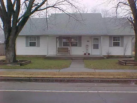 404 SW 4th, Tuttle, OK 73089 photo 1