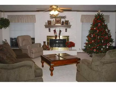 2500 Windover, Edmond, OK 73013 photo 3