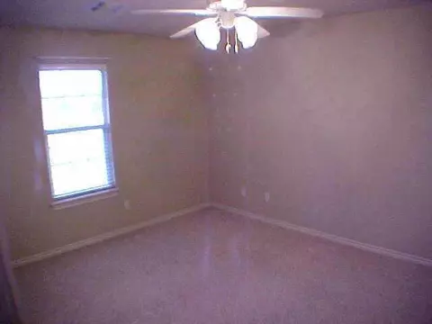 800 Grandview, Tuttle, OK 73089 photo 8