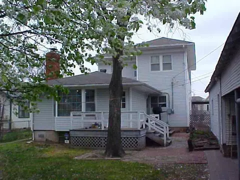 212 E 3rd St, Edmond, OK 73034 photo 5