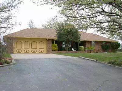 1978 County Rd 1196, Tuttle, OK 73089 photo 1