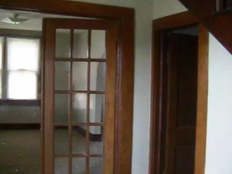 114 E Springer, Guthrie, OK 73044 photo 3