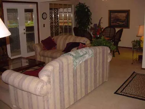2000 Rosedale Dr, Edmond, OK 73013 photo 2
