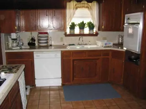 3300 Dixie Rd, Harrah, OK 73045 photo 2