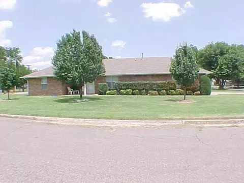 201 Vernice, Tuttle, OK 73089 photo 1