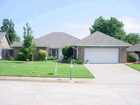 321 E Platt, Yukon, OK 73099 photo 1
