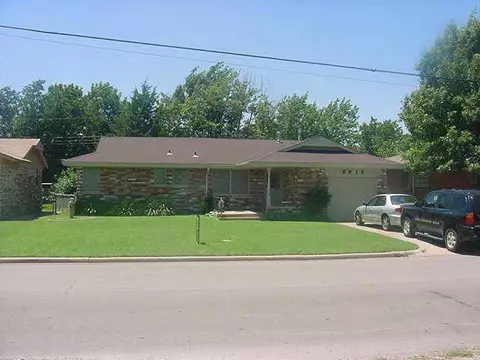6015 N Mueller Ave, Bethany, OK 73008 photo 2