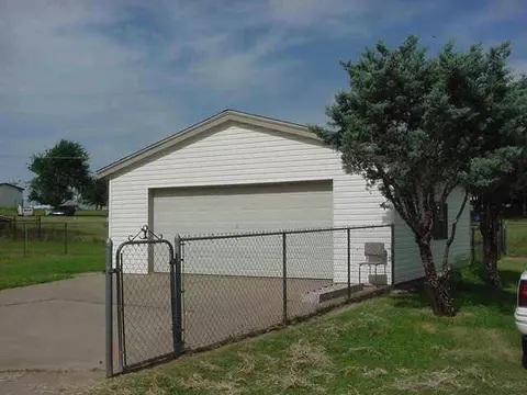 200 Riddle Rd, Chickasha, OK 73018 photo 3
