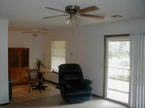 3953 S Dobbs Rd, Harrah, OK 73045 photo 5