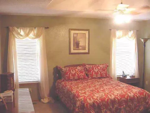 10017 Dover Dr, Yukon, OK 73099 photo 6