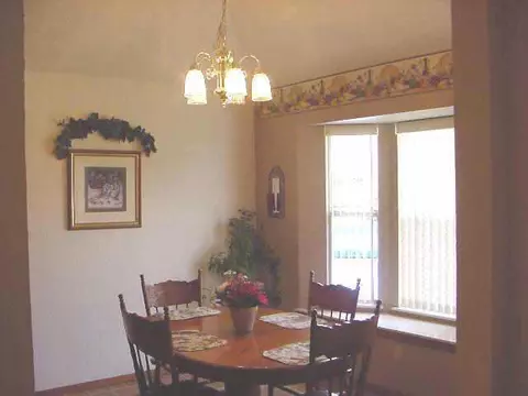 10017 Dover Dr, Yukon, OK 73099 photo 4