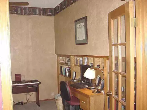 10017 Dover Dr, Yukon, OK 73099 photo 2