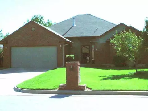 4004 Beachcomber Dr, Yukon, OK 73099 photo 1