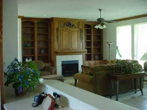 103 Pinyon Cir, Tuttle, OK 73089 photo 2