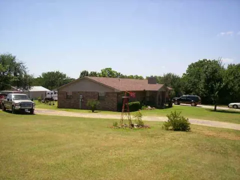 2001 Arthur, Guthrie, OK 73044 photo 1