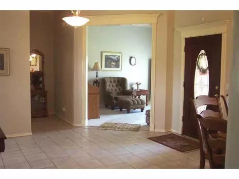 1914 N Kyle, Guthrie, OK 73044 photo 3