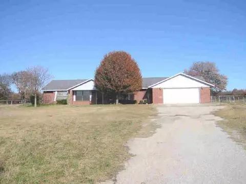 19801 Aaron Dr, Harrah, OK 73045 photo 1