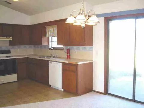 19801 Aaron Dr, Harrah, OK 73045 photo 3