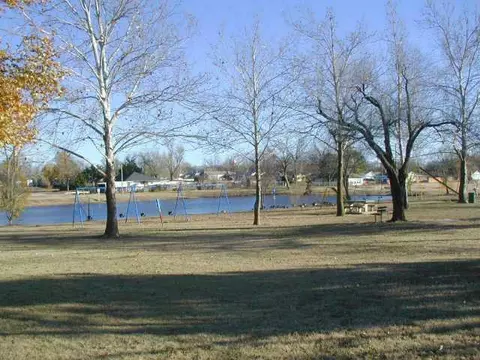 3505 N Mueller Ave, Bethany, OK 73008 photo 2