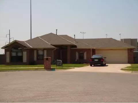 2036 East Vw, Norman, OK 73071 photo 1
