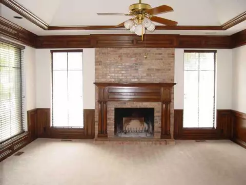 2301 Summit Dr, Edmond, OK 73034 photo 4