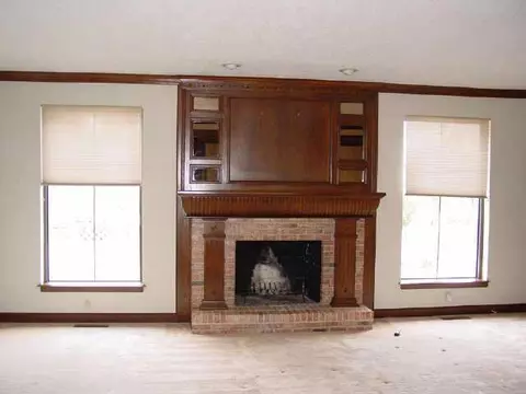 2301 Summit Dr, Edmond, OK 73034 photo 2
