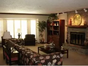 1804 Chukkar, Norman, OK 73072 photo 3