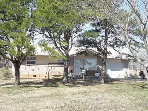 102 Pickard, Mcloud, OK 74851 photo 1