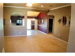 809 Shadowhill, Norman, OK 73071 photo 2