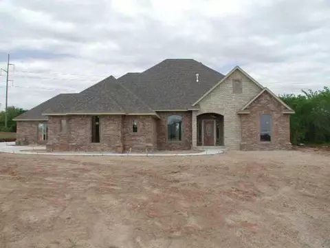 4605 SE 28th St, Moore, OK 73165 photo 1